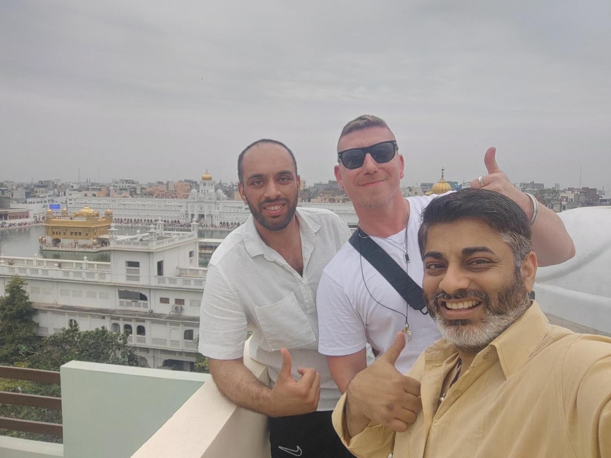 4N Homestay- Golden Temple View Amritsar Zewnętrze zdjęcie